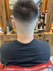 -贝勒爷专业男发
