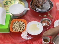 -银峰农庄·特色烧鸡·鲜无花果浸鸡