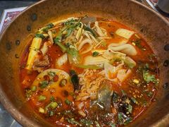 -成都你六姐·牛肉冒菜(上海环宇荟店)