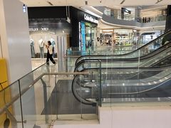 -LuOne凯德晶萃广场(徐家汇路店)