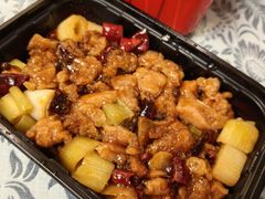 宫保鸡丁-椒爱水煮鱼川菜(月星环球港店)