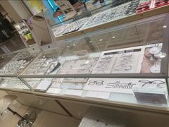 -宝岛眼镜(群光广场店)