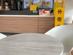 用餐区-麦当劳(塔园路店)