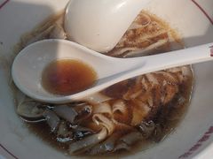 -呷佬·长沙手工米粉(金沙江路店)