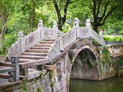 -丝绸小镇荻港古村