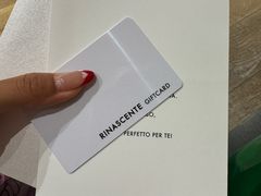 -文艺复兴百货(米兰大教堂广场店)