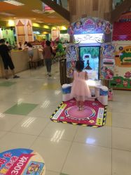 -莫莉幻想儿童乐园(武汉金银潭永旺店)