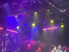 -喜鹊音乐酒馆(西街店)