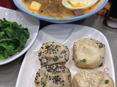 -小杨生煎(白玉兰广场店)