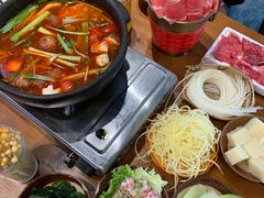 -黔有有贵州酸汤夺夺粉火锅(五味十字店)