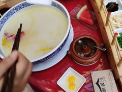 -香麒园·过桥米线·南湖雅宴