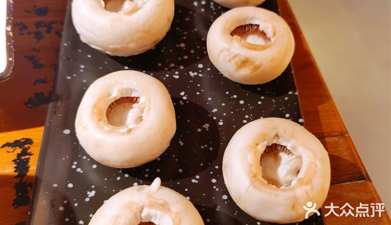 这家地下烤肉店还不错哟