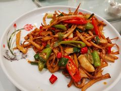 小炒杏鲍菇-八珍饺子·烤鸭·家常菜