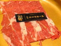 -牛YO寿喜烧·铁板烧和牛火锅自助(市府恒隆店)