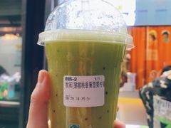 秋润猕猴桃香蕉雪梨柠檬-沪上阿姨鲜果茶(世茂广场宽厚里店)