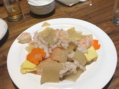 -泉畔人家·老济南经典鲁菜(大明湖店)