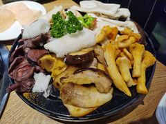 -一朵菌·野生菌探索家火锅(南亚店)