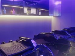 -TOP HAIR SALON