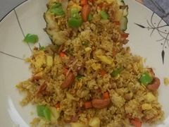 菠萝炒饭-山色柴火烤披萨·原切牛扒