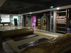 -绿岛汤泉韩式休闲会所