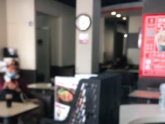-李先生牛肉面大王(北京站售票厅餐厅)
