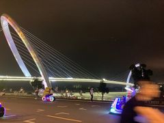 -南京眼步行桥