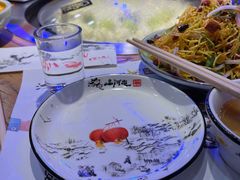 -山河屯铁锅炖(哈西站店)