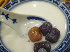-赵记传承特色牛奶甜品(泉城广场店)