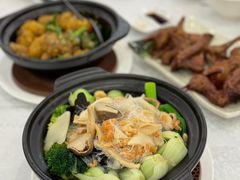 上湯海鮮雜菜煲-沙田新强记烧鹅海鲜酒家
