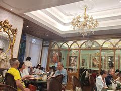 -秘密旅行Bonjour(黑金冠 江南西店)