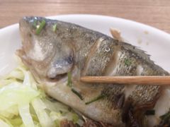 -同济大学本部学苑饮食广场