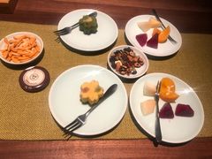 -梅间堂茶馆(绿地缤纷城店)