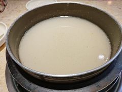 狗肉火锅-英子补身汤(海兰路店)