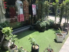 -泉乐坊步行街(烟酒特产平价超市店)