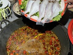 -吃城都·鱼蛙火锅(西玉龙街店)