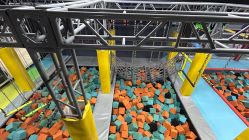 -蹦贝运动中心·蹦床·攀岩·闯关(龙岗店)