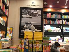 -西西弗书店(城西银泰城店)