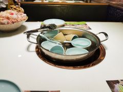 -洪氏嗨捞·猪肚鸡火锅(阳光天地店)