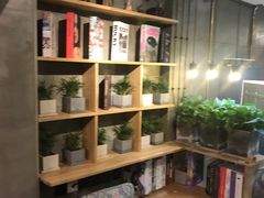 -HIGH FIVE哈福手工汉堡(桂林路店)