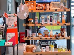 零售区-星巴克(青岛火车北站候车大厅店)