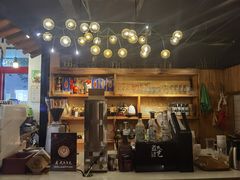 -军硕烤肉·部队火锅(二七万达店)