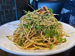 香椿苗拌卤豆丝-95号酱骨·一块豆腐(展春园西路店)