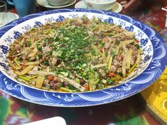 -三大钵江湖菜(空港店)