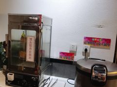 -极有家小鱼小鸡石锅煲(佳兆业店)