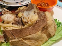 手抓牦牛肉-如意林卡藏餐吧 (九寨沟店)