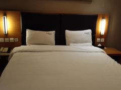 -全季酒店(上海徐家汇肇嘉浜路店)