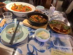 -川流不息·地道川菜·小龙虾(新松江路店)