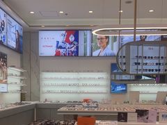 -卡罗林蔡司授权门店(南京东路店)