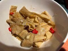 -多嘴超级肉蟹煲(杉杉国潮主题店)