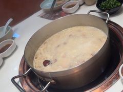 -洪氏嗨捞·猪肚鸡火锅(阳光天地店)